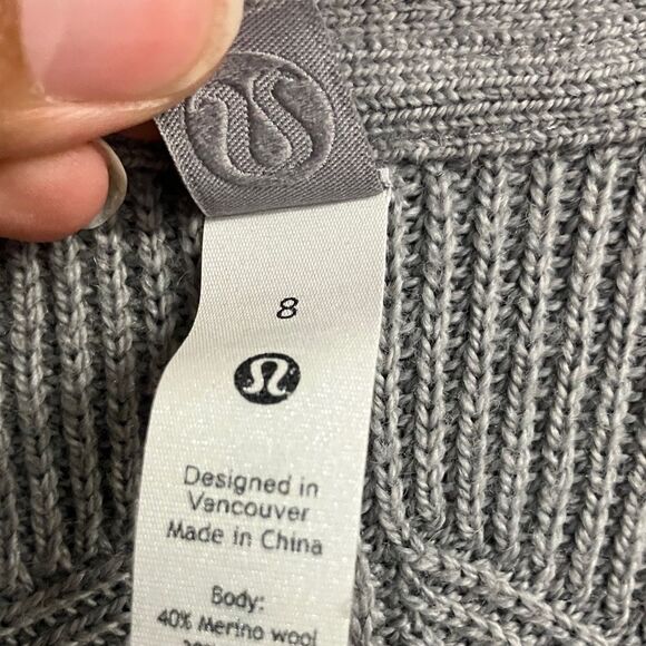 Lululemon merino wool blend Gray Women's Open Pocket Cardigan Size 8 - Picture 4 of 8